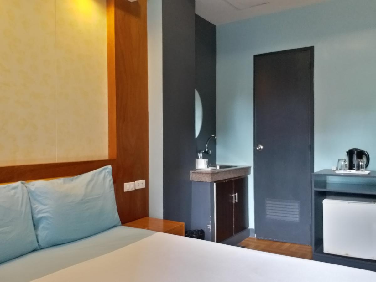 Leesons Residences Manila Kültér fotó